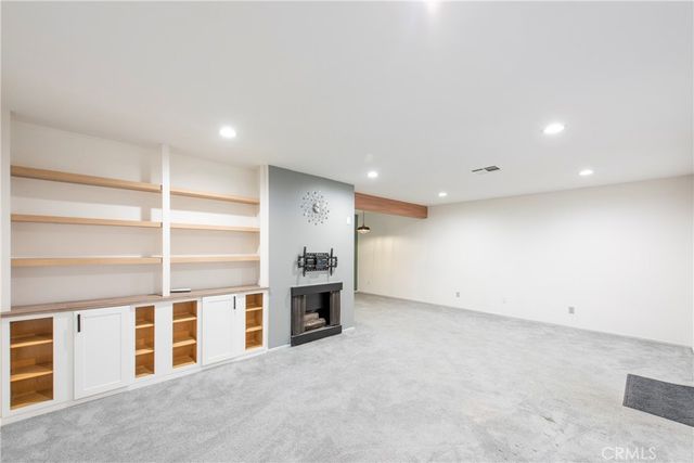 497 S El Molino Avenue 205, Pasadena, CA 91101