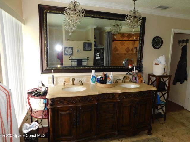 1131 Fairway Court NE, Palm Bay, FL 32905