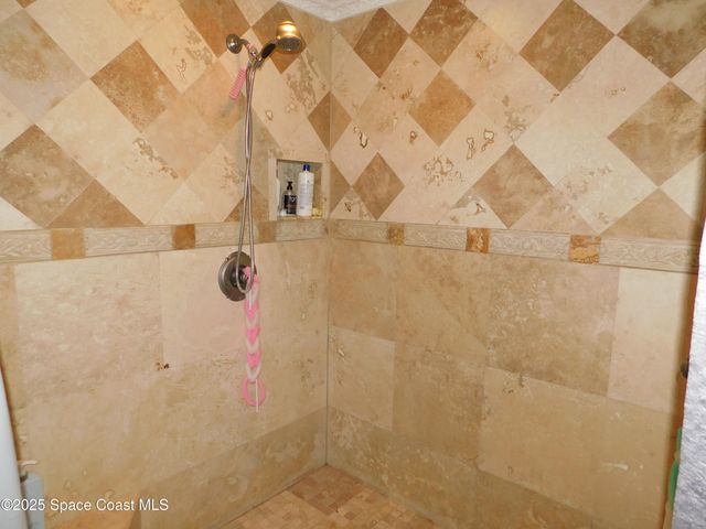 1131 Fairway Court NE, Palm Bay, FL 32905