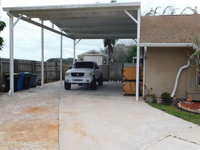 1131 Fairway Court NE, Palm Bay, FL 32905