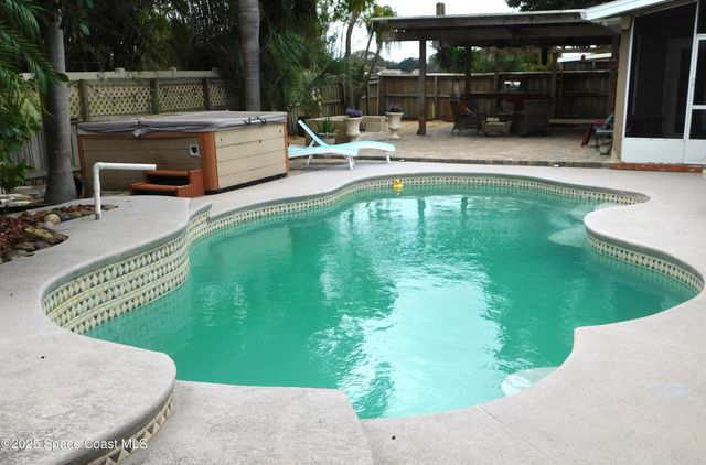 1131 Fairway Court NE, Palm Bay, FL 32905