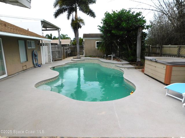 1131 Fairway Court NE, Palm Bay, FL 32905