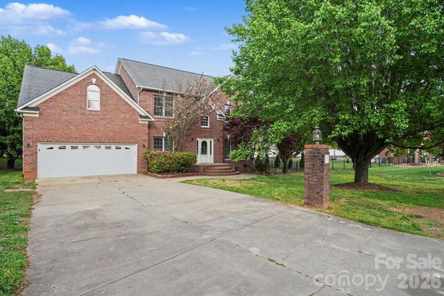 125 Pointer Court SE, Concord, NC 28025
