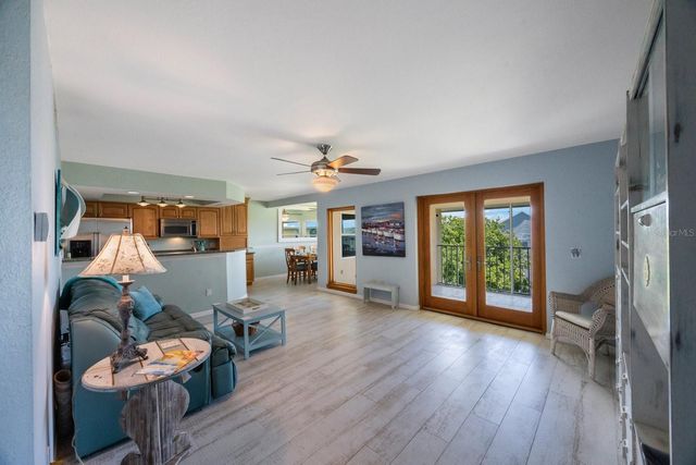 1125 PINELLAS BAYWAY S 305, St Petersburg, FL 33715