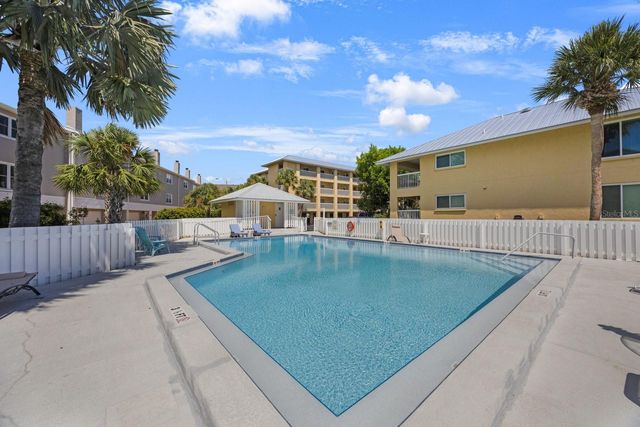 1125 PINELLAS BAYWAY S 305, St Petersburg, FL 33715