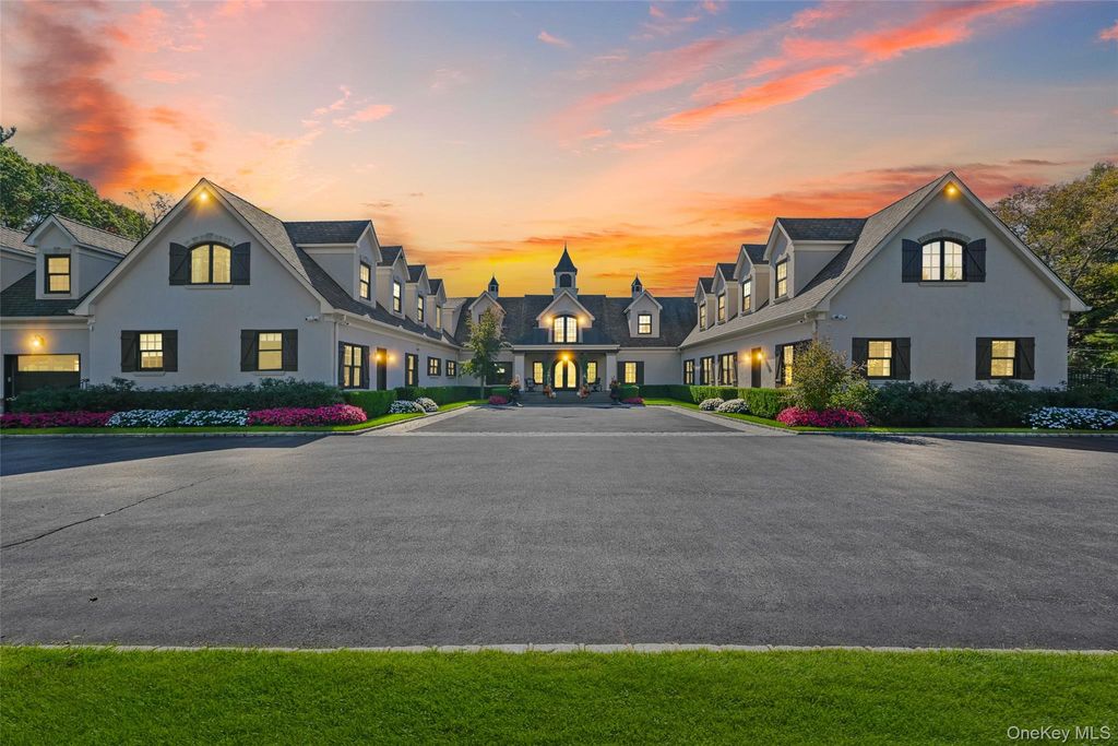 15 High Ridge Lane, Matinecock, NY 11771