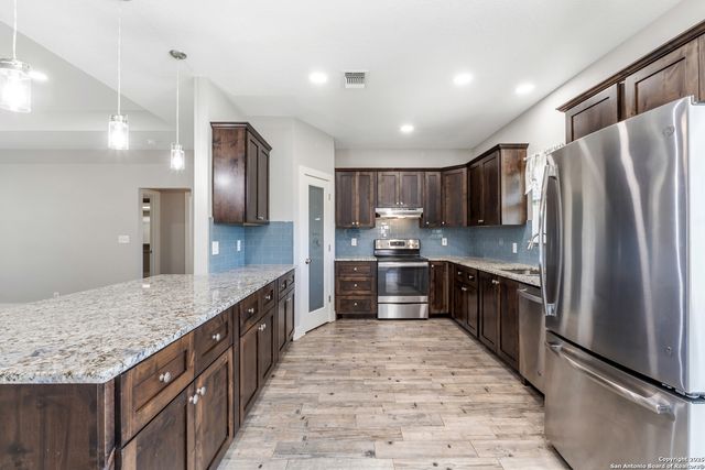 10366 Stuart Rd, San Antonio, TX 78263