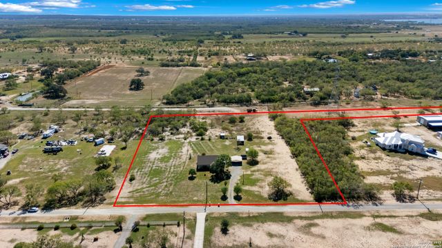 10366 Stuart Rd, San Antonio, TX 78263