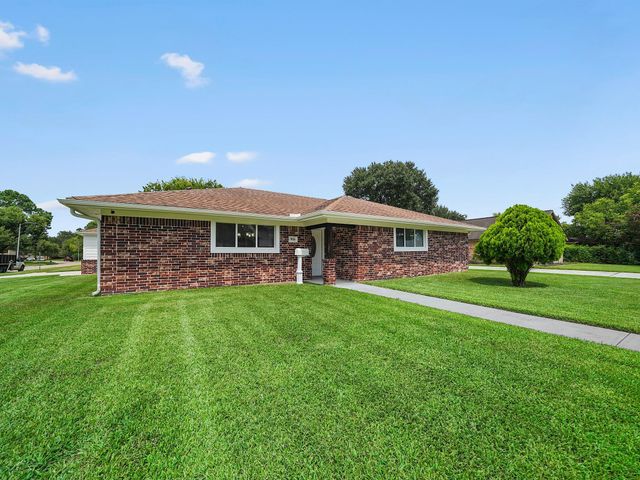 9114 Tooley Drive, Houston, TX 77031