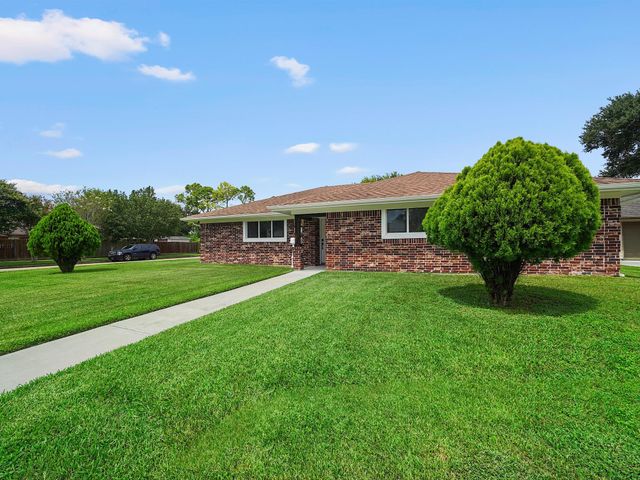 9114 Tooley Drive, Houston, TX 77031