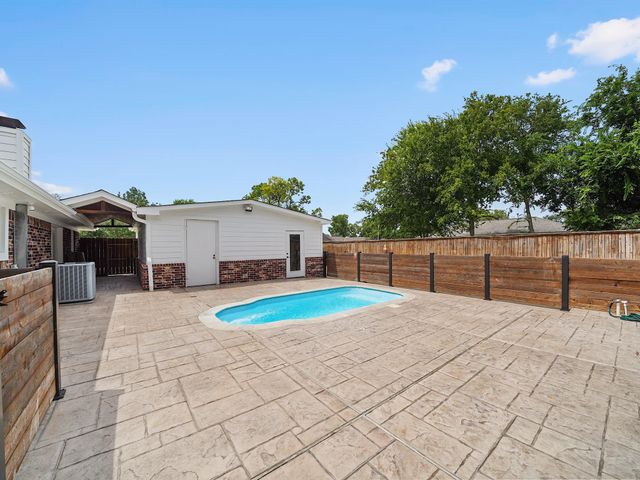 9114 Tooley Drive, Houston, TX 77031