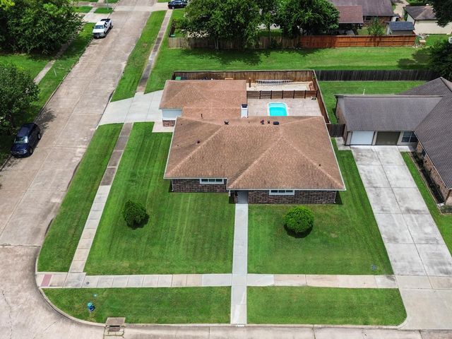 9114 Tooley Drive, Houston, TX 77031