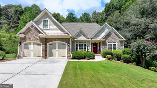 607 Richmond Place, Loganville, GA 30052
