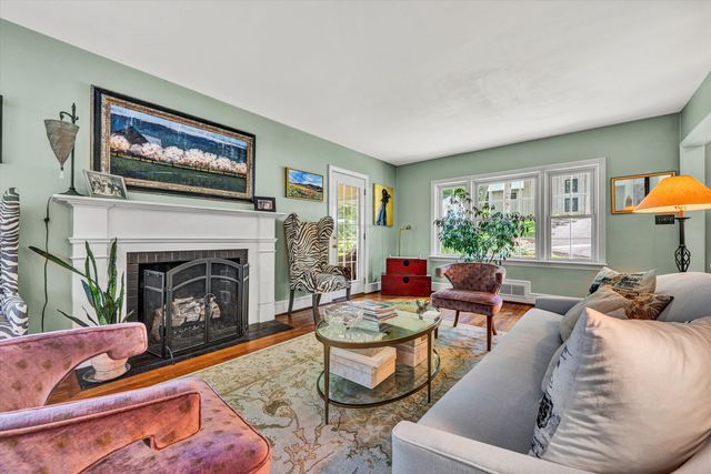 W 3143 Ridge RD, Roanoke, VA 24014