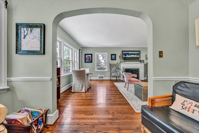 W 3143 Ridge RD, Roanoke, VA 24014