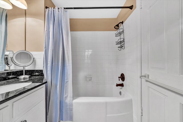 W 3143 Ridge RD, Roanoke, VA 24014