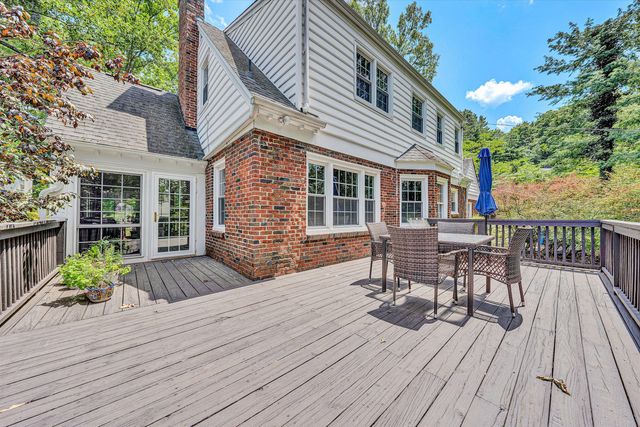 W 3143 Ridge RD, Roanoke, VA 24014