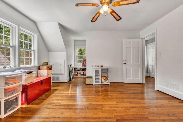 W 3143 Ridge RD, Roanoke, VA 24014