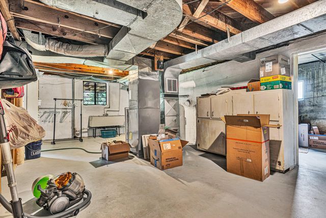 W 3143 Ridge RD, Roanoke, VA 24014