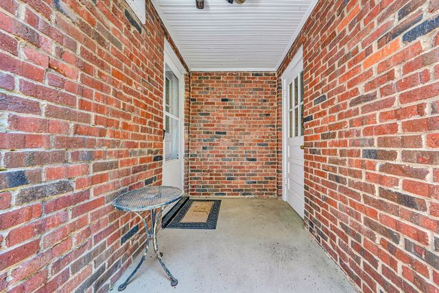 W 3143 Ridge RD, Roanoke, VA 24014