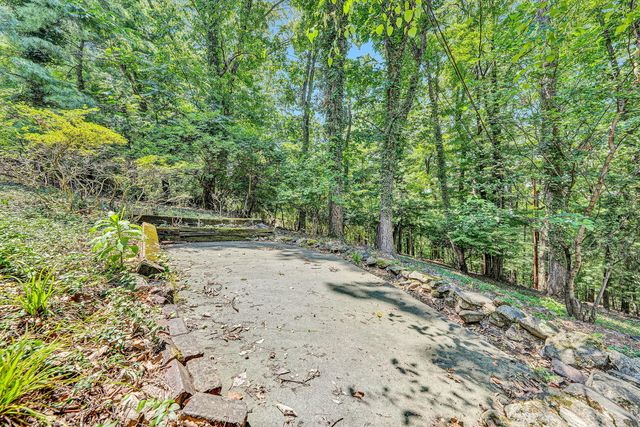 W 3143 Ridge RD, Roanoke, VA 24014