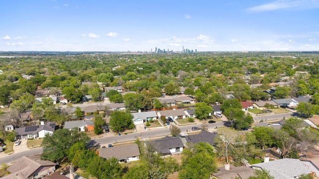 2609 McGregor DR, Austin, TX 78745