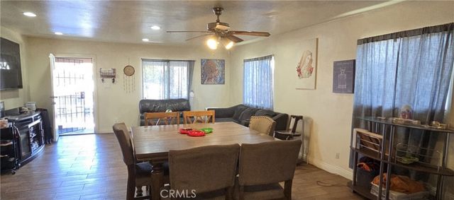 700 W 77th, Los Angeles, CA 90044