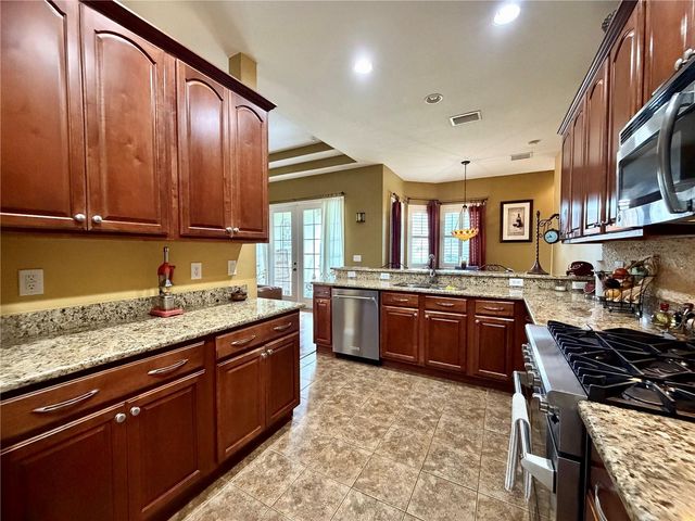 2336 SHIRECREST COVE WAY, Lutz, FL 33558