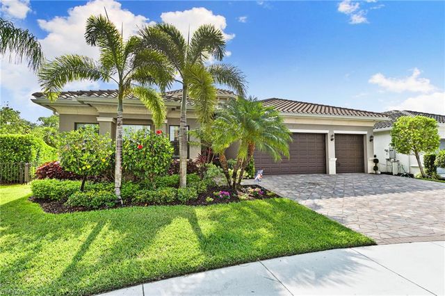 4605 Azalea DR, Naples, FL 34119