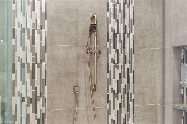 4605 Azalea DR, Naples, FL 34119