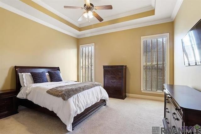 36303 E Pine Grove Ct, Prairieville, LA 70769