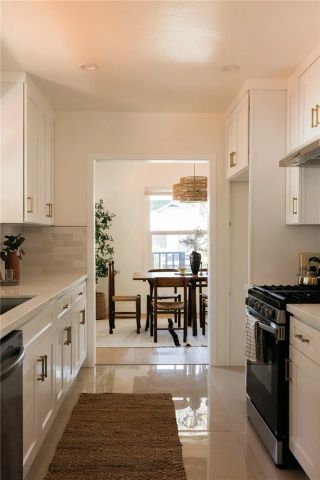 6417 La Riba Way, Los Angeles, CA 90042