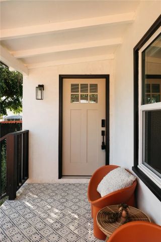 6417 La Riba Way, Los Angeles, CA 90042