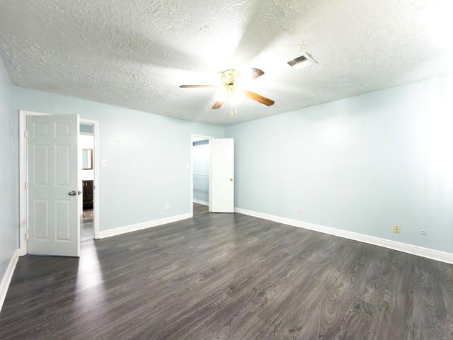 13175 Clarewood Drive, Houston, TX 77072