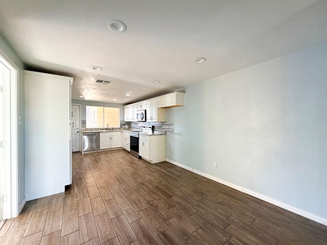 13175 Clarewood Drive, Houston, TX 77072