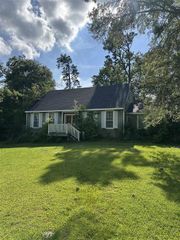 331 Santa Anna Dr Drive, Lake Charles, LA 70611
