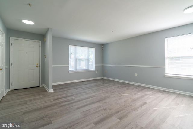 902 BLAKNEY LN SE, Washington, DC 20032