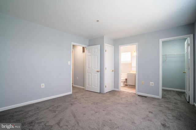 902 BLAKNEY LN SE, Washington, DC 20032