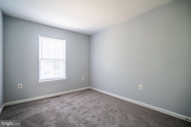 902 BLAKNEY LN SE, Washington, DC 20032