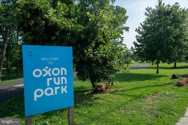 902 BLAKNEY LN SE, Washington, DC 20032