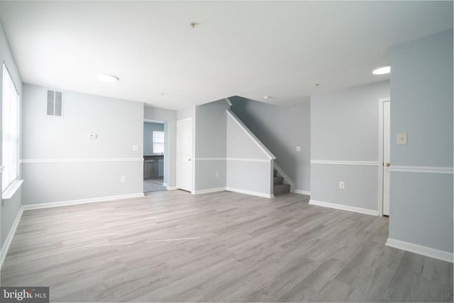 902 BLAKNEY LN SE, Washington, DC 20032