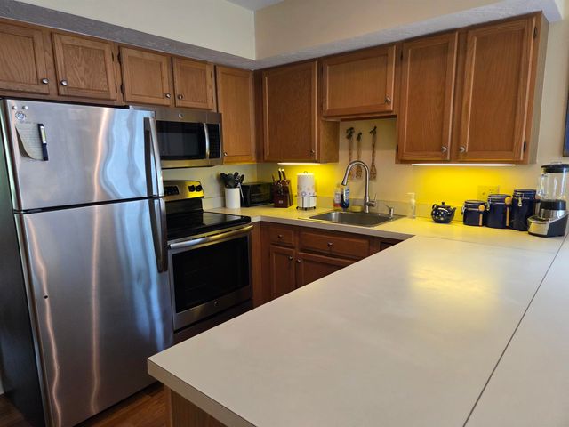 40 Davis Rd Unit J6, Plymouth, NH 03264