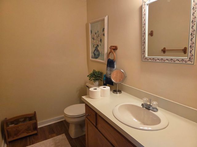 40 Davis Rd Unit J6, Plymouth, NH 03264