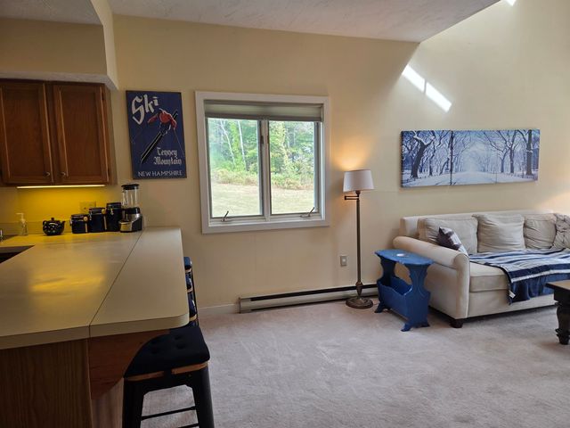 40 Davis Rd Unit J6, Plymouth, NH 03264