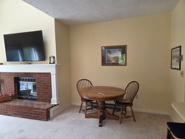 40 Davis Rd Unit J6, Plymouth, NH 03264