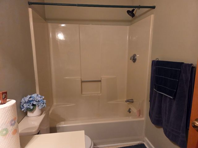 40 Davis Rd Unit J6, Plymouth, NH 03264