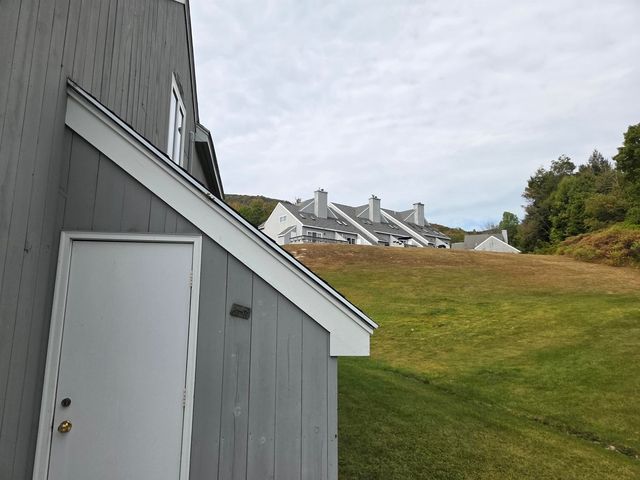 40 Davis Rd Unit J6, Plymouth, NH 03264