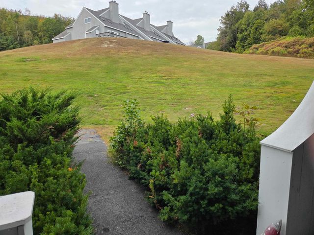 40 Davis Rd Unit J6, Plymouth, NH 03264