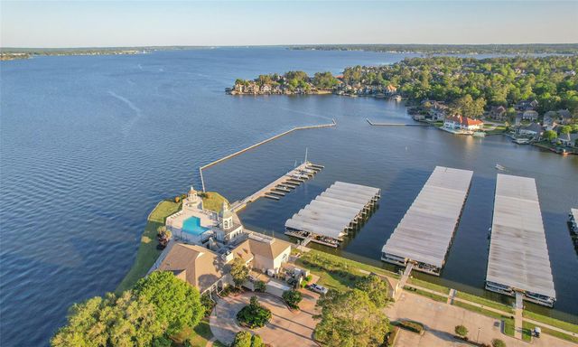 26 Winthrop Harbor Court, Montgomery, TX 77356