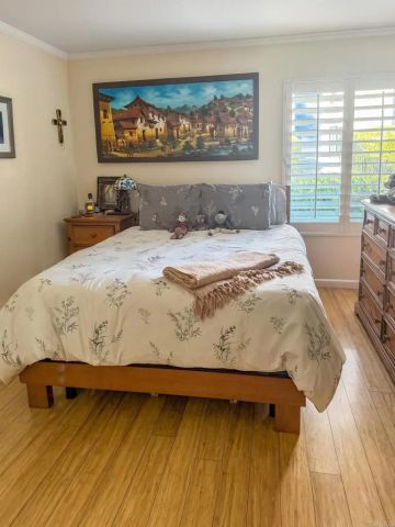 7975 Playmor Ter, San Diego, CA 92122